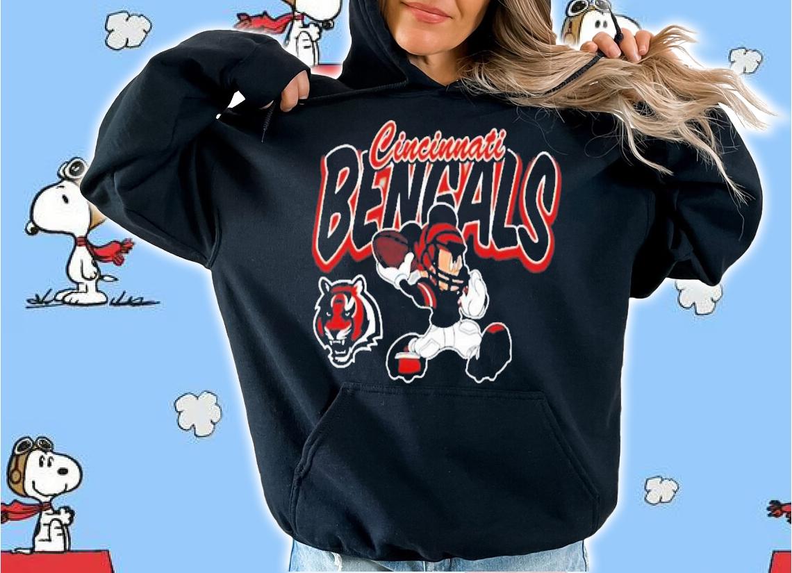 Cincinnati Bengals Mickey Mouse Disney Lil Playmaker T-Shirt t-shirt