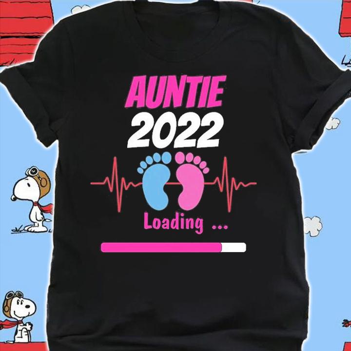 Auntie 2022 Pregnancy Announcement First time Auntie T-Shirt t-shirt