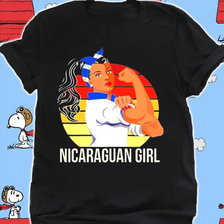Nicaragua Flag Nicaraguan Girl Gif T-Shirt t-shirt