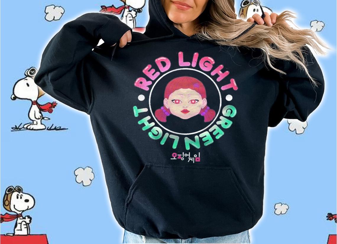 Squid Game Doll Red Light Green Light Logo t-shirt