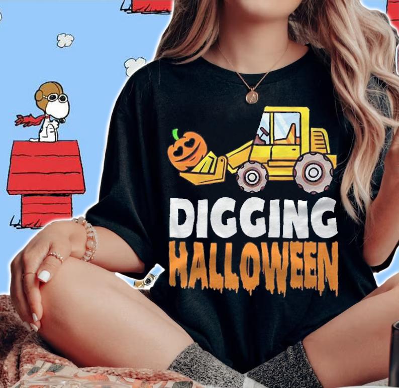 Digging Jack-o-lantern Halloween T-shirt t-shirt