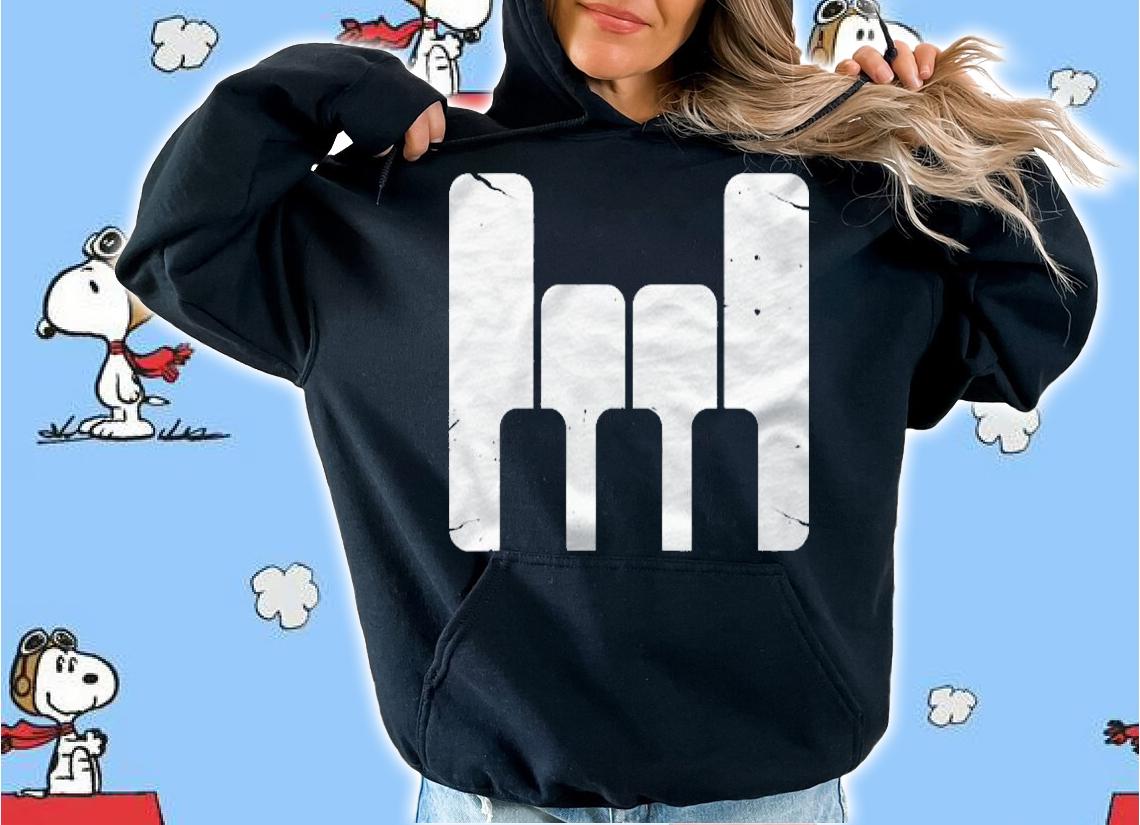 Keyboard Pianist Funny Musician Piano Rock Music Gift Shirt t-shirt