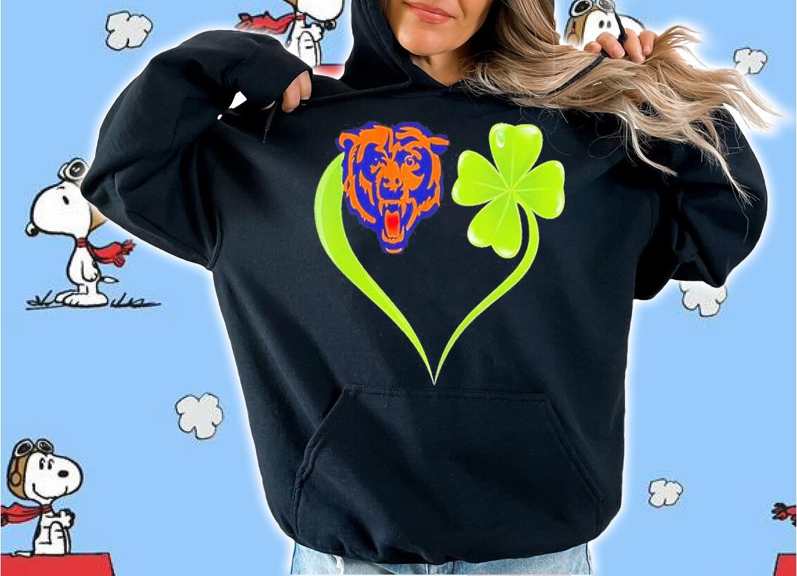 Chicago Bears Shamrock Heart St Patrick's Day T-Shirt hoodie