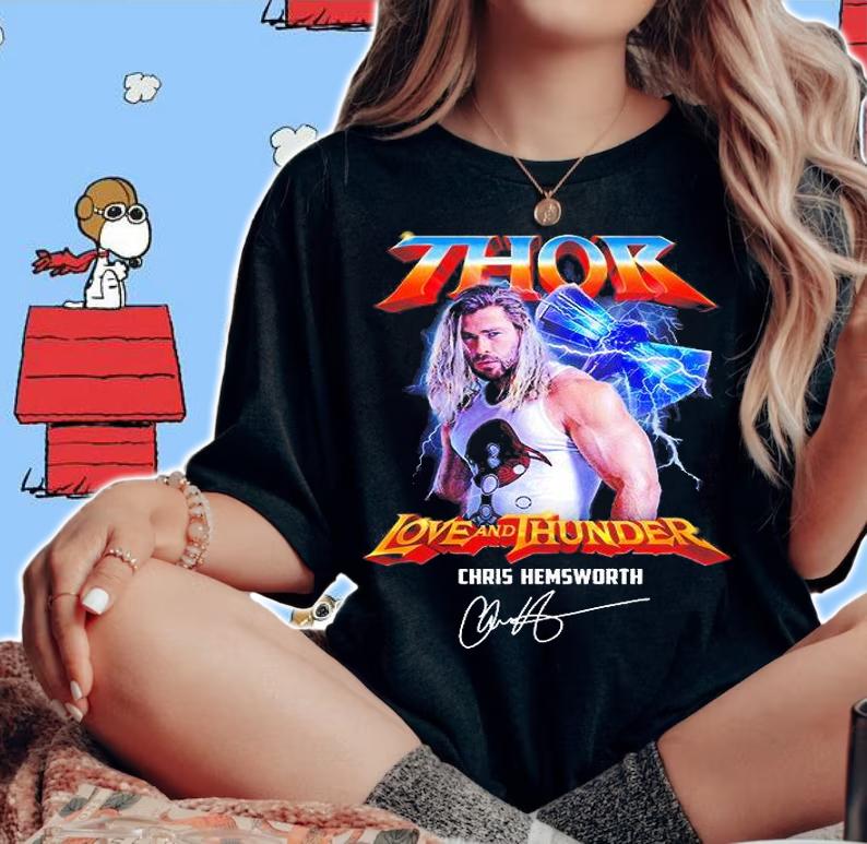 Thor Love And Thunder Chris Hemsworth Signature T-Shirt woman shirt