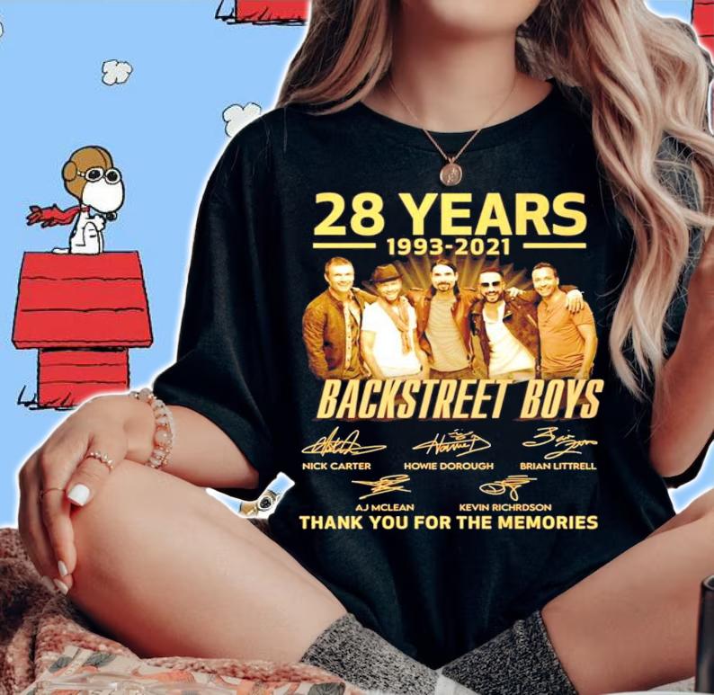 28 years 1993-2021 Backstreet Boys signatures t-shirt woman shirt