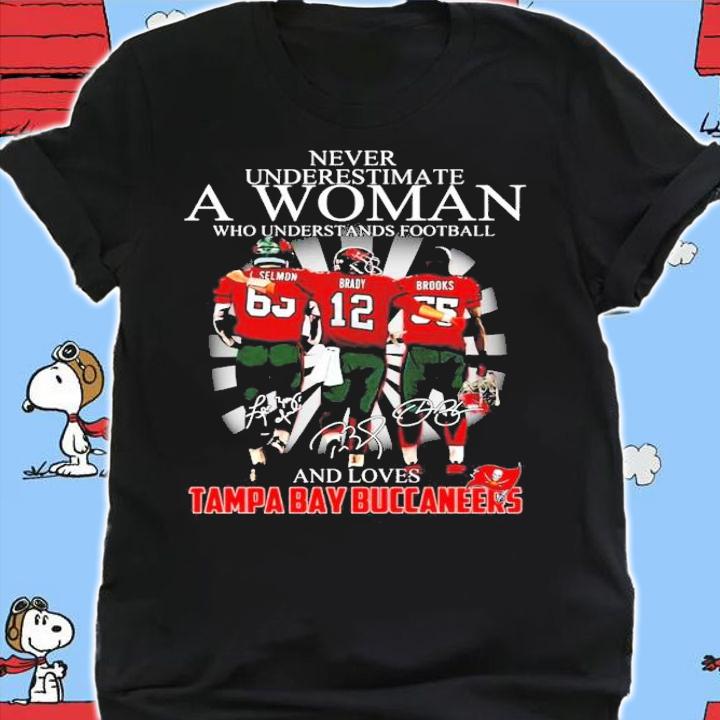 Kansas City Chiefs never underestimate a woman who understands football and love Tampa Bay Buccaneers shirt