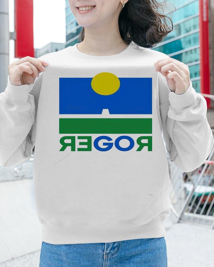 Uniqlo Celebrates 15 year anniversary Go Roger shirt sweatshirt