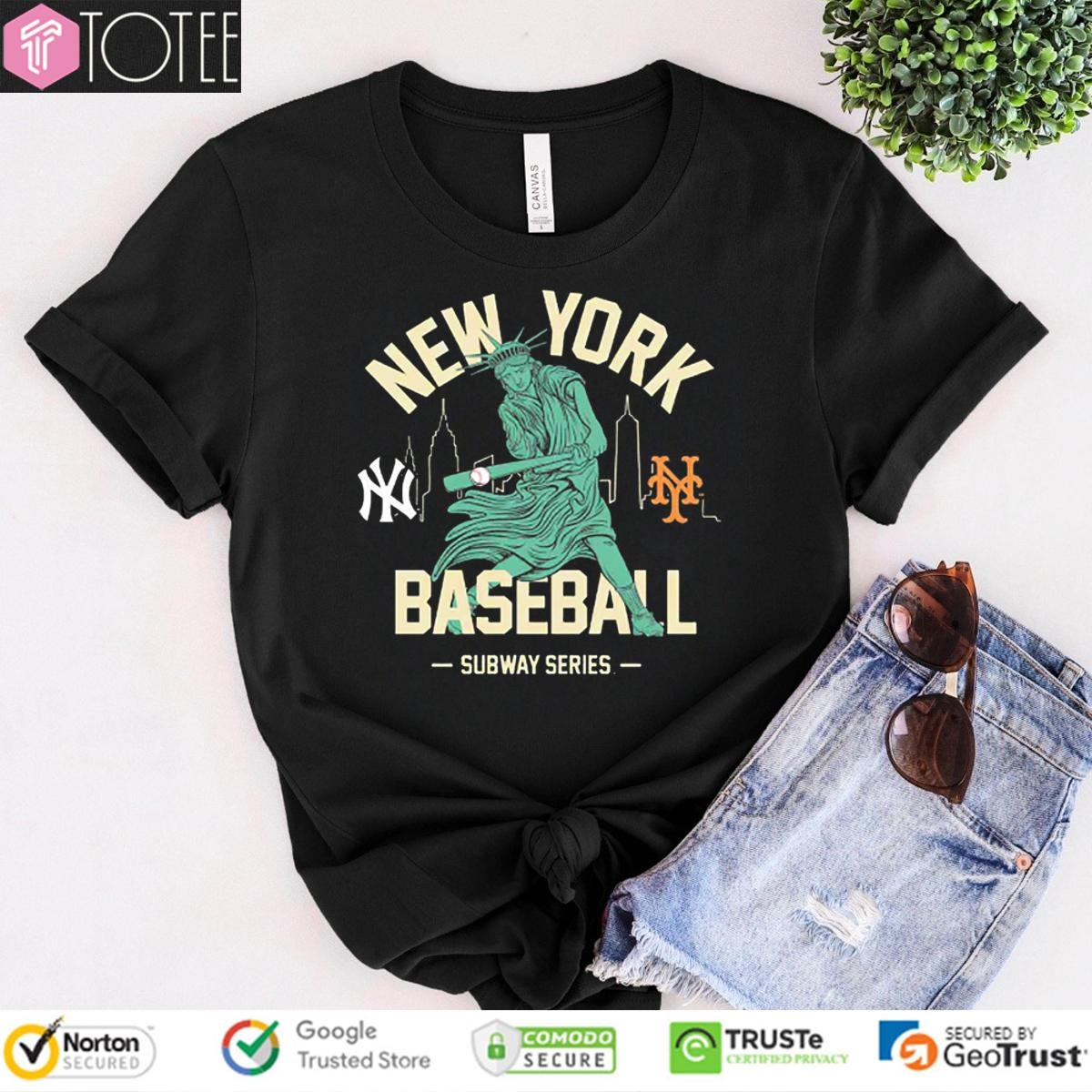 New York Yankees Vs Mets Statue Of Liberty Playing Baseball Subway Series T-shirt